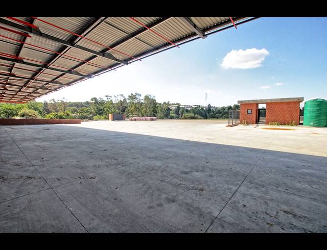 12,925M² WAREHOUSE TO LET IN NORTH RIDING